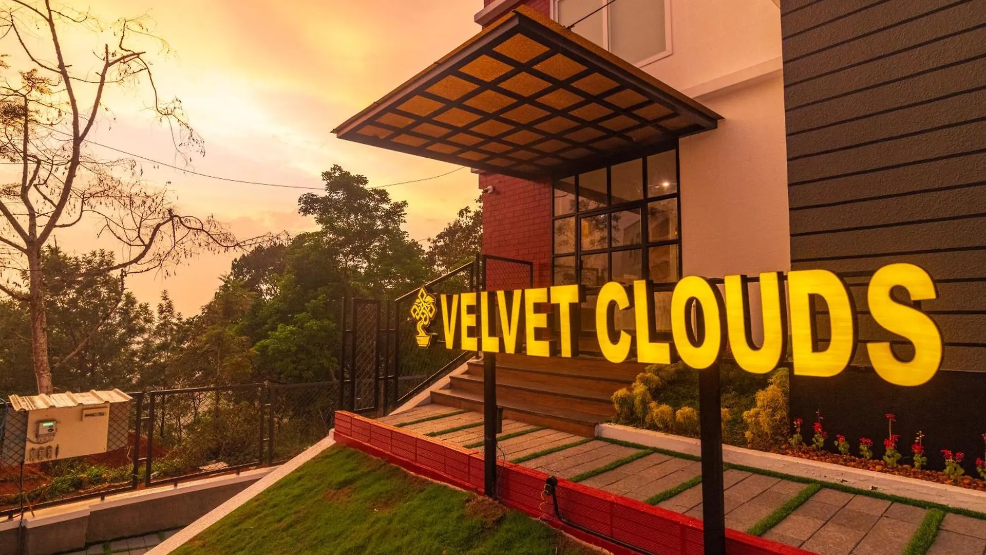 Velvet Clouds Munnar contacts