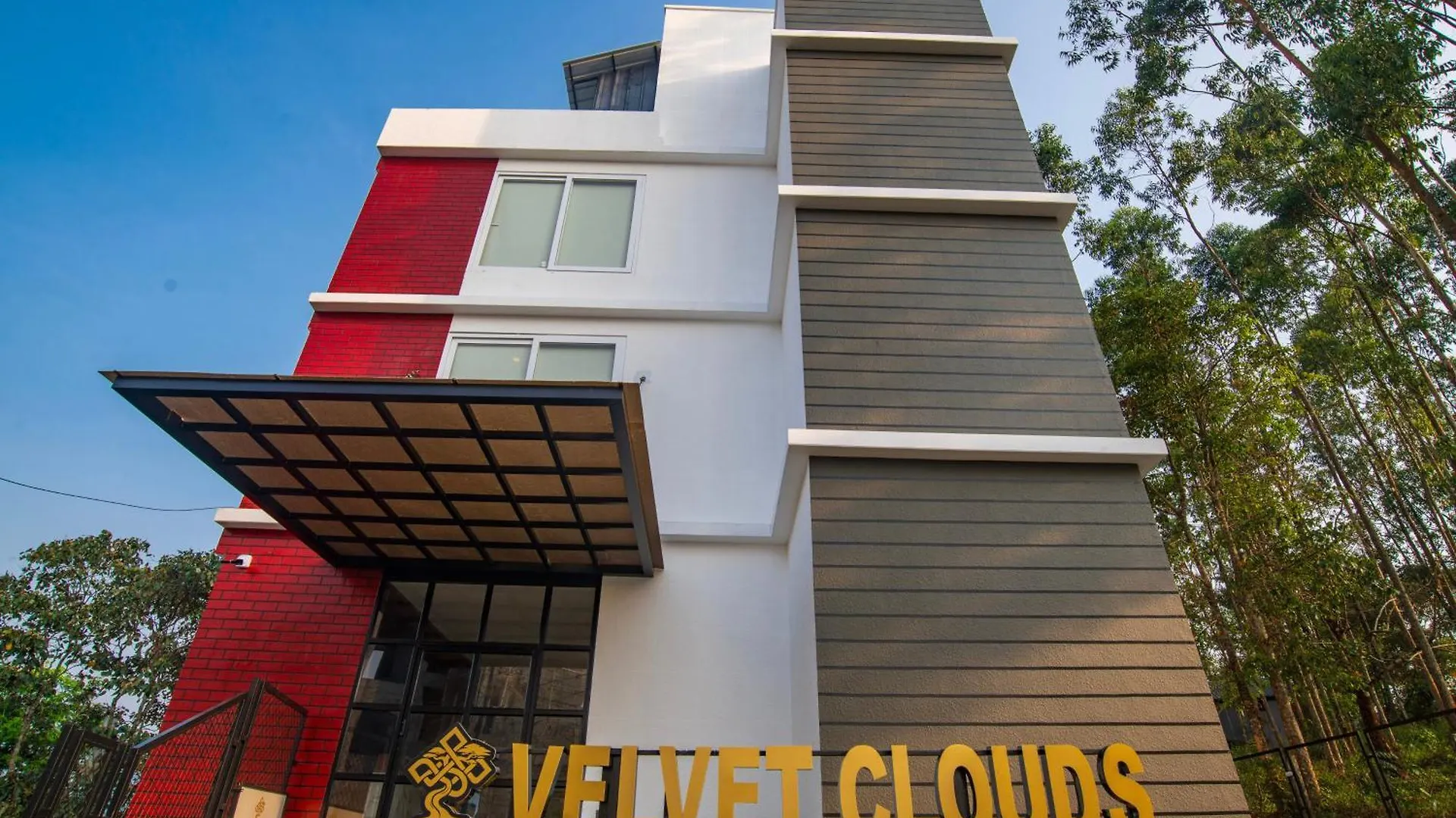 Velvet Clouds Munnar Hotel 4*,